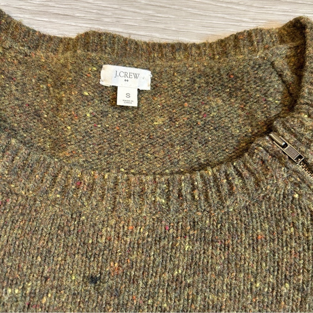J. Crew Women's Olive Green Lambs Wool Sweater with Shoulder Zipper Detail - S - Picture 3 of 8